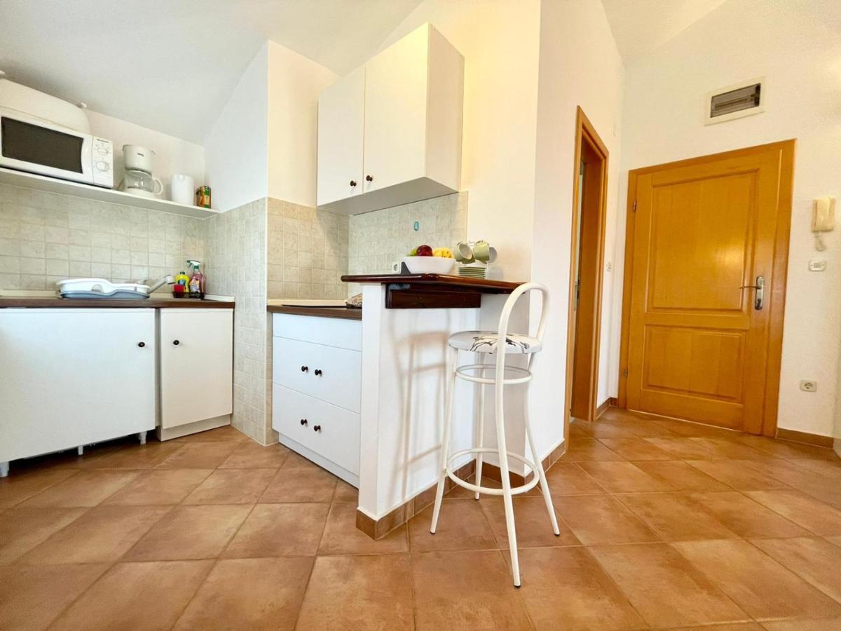 Apartments Ladonja 메덜린 외부 사진