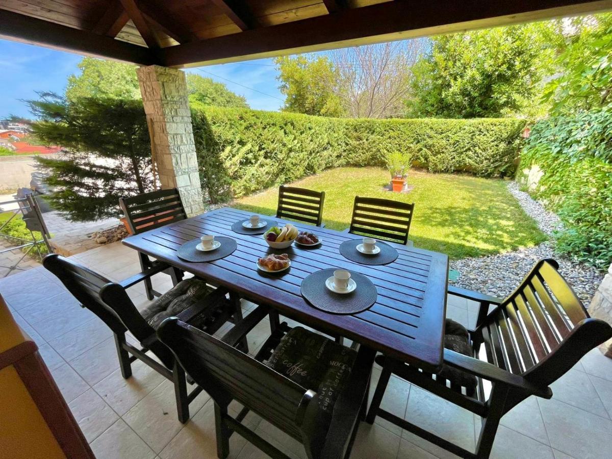Apartments Ladonja 메덜린 외부 사진