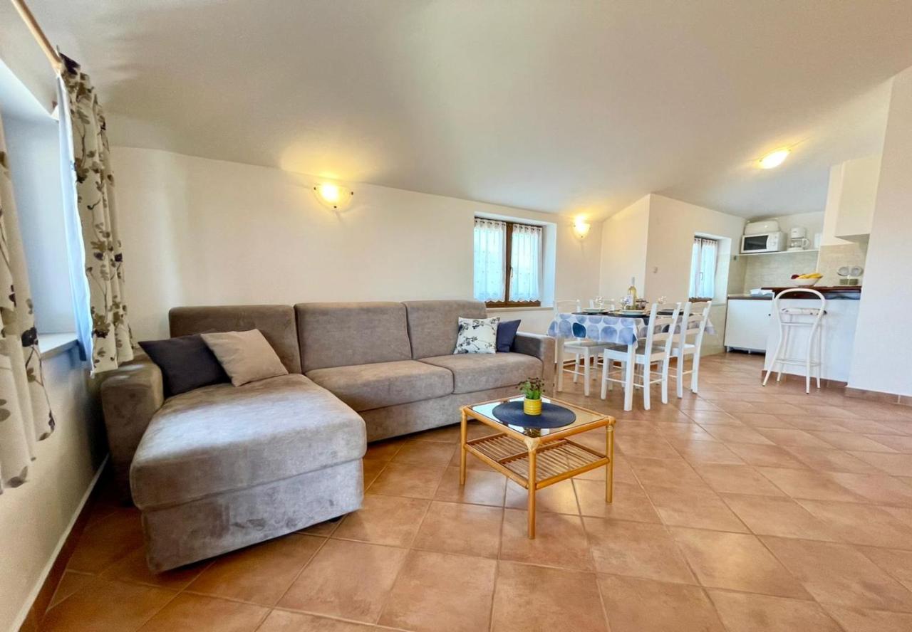 Apartments Ladonja 메덜린 외부 사진